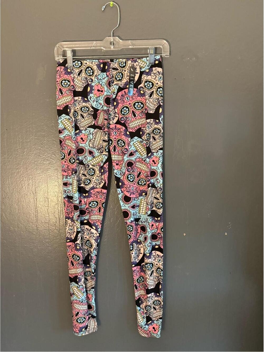 Eevee Women’s Black Pink Sugar Skull Ankle Leggings New With Tags
